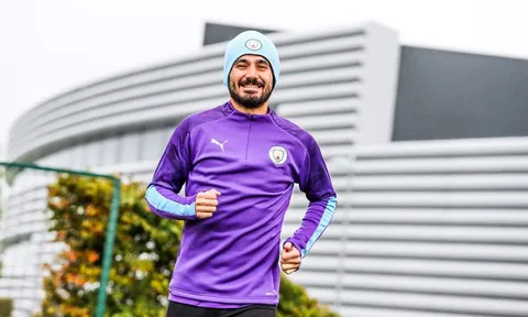 Tập luyện nhưng chỉ thấy dàn sao Man City chủ yếu làm điều này