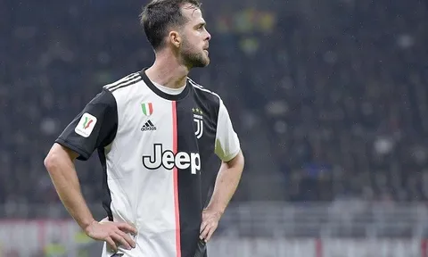 Rivaldo nói về vụ Barca mua Pjanic: "Họ nên tập trung vào hiện tại"