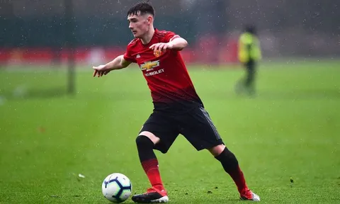 Sau Garner, Chong, Greenwood, Gomes; fan Quỷ đỏ tiến cử Scholes 2.0 cho Solskjaer