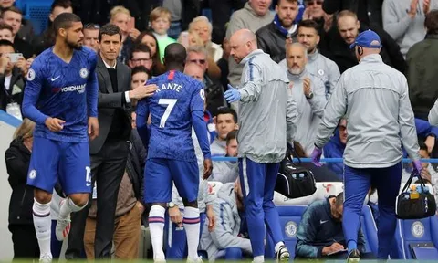 Sarri: "Tôi đã sai lầm khi để cậu ấy ra sân"
