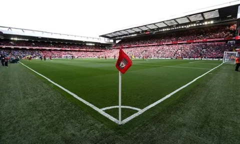 Lần đầu tiên điều này diễn ra tại Anfield - CĐV Liverpool nói gì?