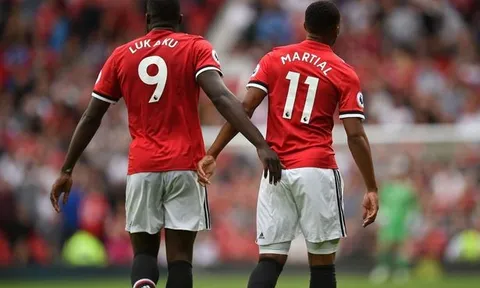 "Jones, Fred, Matic, Lukaku Martial - hãy bán 5 cái tên này"