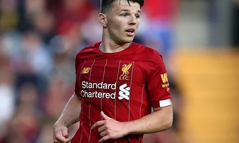 Đi một vòng tròn, sao gây loạn ở Liverpool cuối cùng lại hồi hương