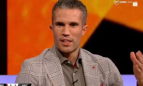 Van Persie: "Bằng cách đó, Arsenal dễ dàng khiến Man Utd gặp nhiều khó khăn"