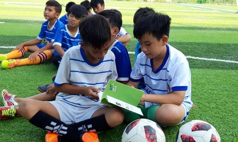 Cựu tuyển thủ Thanh Bình trải lòng về kỹ năng phát triển cầu thủ nhí
