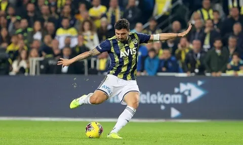 Hiện tượng Super Lig nhận được sự quan tâm từ bộ đôi nước Anh