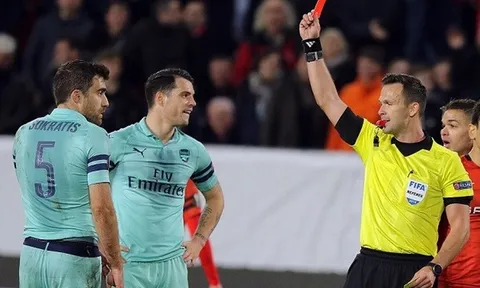 "Sokratis làm thay đổi hoàn toàn cục diện trận đấu"