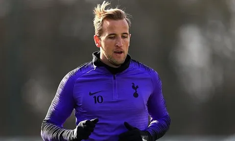 Harry Kane trở lại, vung chân sút cực dẻo