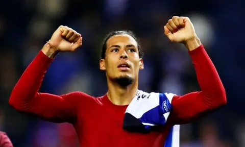 Chính thức: Van Dijk giành Cầu thủ xuất sắc nhất năm của BBC