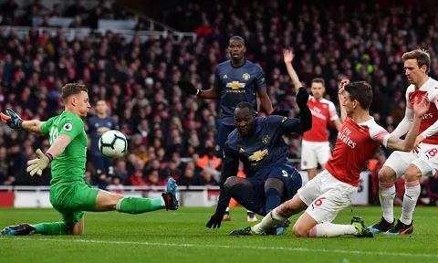 3 'điểm 8' then chốt giúp Emery đánh bại Solskjaer