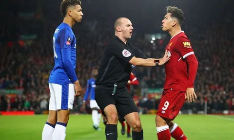 Real sụp đổ khi mất Ronaldo, cuộc sống không Messi khiến Barcelona rùng mình!