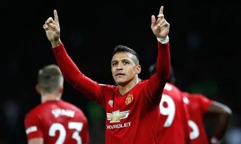 Huyền thoại Bayern Munich bất ngờ chỉ trích cầu thủ Man Utd: Hãy chơi bóng cho đội, đừng vì tiền!