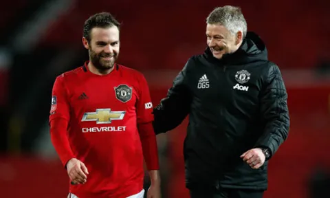 Không cần mua Fernandes; Man United đã "hồi sinh" số 10 trước Wolves