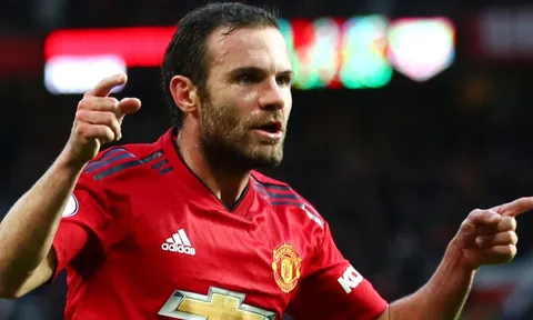 Fan Man Utd: "Đẳng cấp là mãi mãi, ước gì cậu ấy có thể trẻ ra"