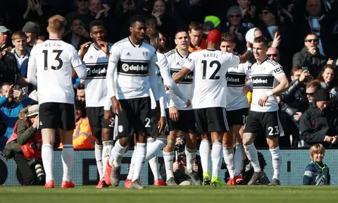 10 khoảnh khắc ấn tượng nhất vòng 34 Premier League: Cầu vồng muộn màng tại thành London