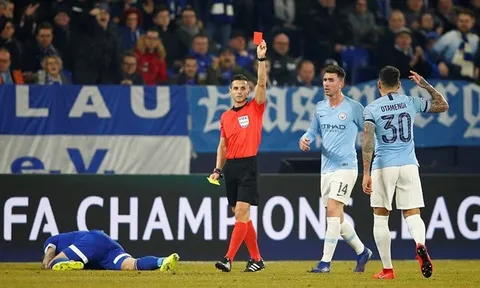 "Tội đồ" của Man City thể hiện ra sao trước Schalke ?