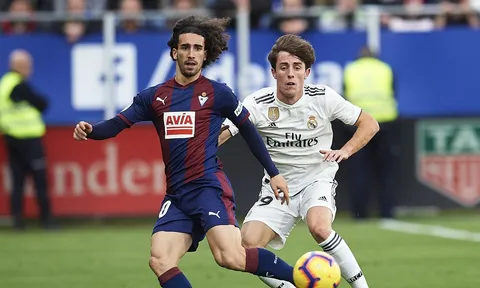 Kích hoạt điều khoản mua lại, Barca tìm ra giải pháp dự phòng cho Alba