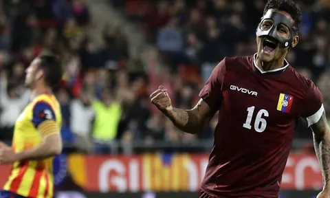 Thay 'bom xịt' Dembele, Barca chiêu mộ 'quái thú đột biến gen' của Ngoại hạng Anh