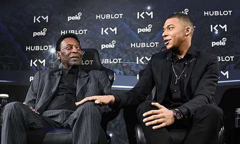 Pele: "Cậu ấy đang ghen tị và cố gắng bắt chước tôi"