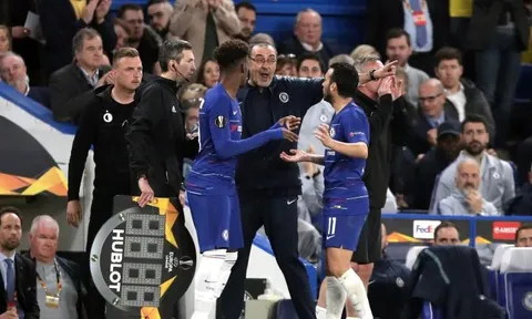 Maurizio Sarri chỉ ra vấn đề đáng lo ngại của Chelsea