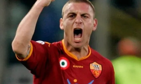 18 năm của Daniele De Rossi tại AS Roma: Trọn vẹn một tình yêu
