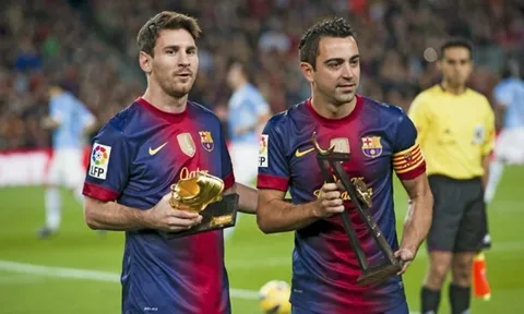 Messi phản ứng ra sao khi hay tin Xavi giải nghệ?