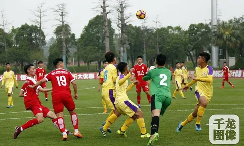 Điểm tin bóng đá Việt Nam tối 09/04: Báo Trung Quốc xấu hổ cho lứa trẻ khi bị U17 Hà Nội đánh bại