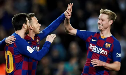 Thắng 5 sao, De Jong bật mí bí mật giúp Barca trở thành "Ông kẹ"