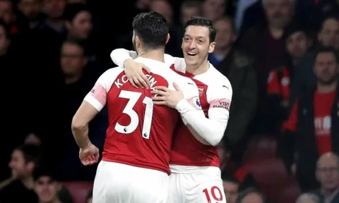 19h30 ngày 02/03, Tottenham vs Arsenal: Pochettino đau đầu vì Ozil