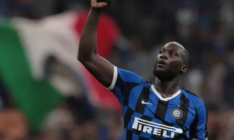 Lukaku chuẩn bị sánh vai hàng loạt huyền thoại trên Đại sảnh danh vọng bóng đá Ý
