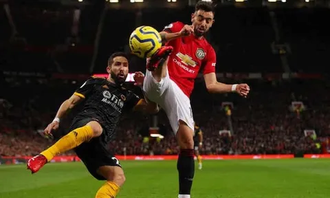 2 bộ mặt của Fernandes trận ra mắt M.U và Solskjaer đã đúng!