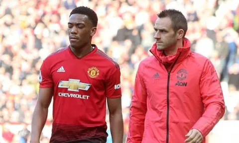 Vừa ghi bàn, sao Man Utd đã dính chấn thương