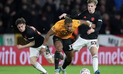 Đá lại với Wolves, Man Utd mất 7 cầu thủ