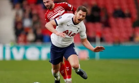 Hòa như thua, fan Tottenham điên tiết: "Pochettino đã đúng, cậu ta quá hết thời"