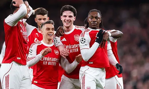 Sức ép khổng lồ bắt đầu bủa vây Arsenal ở Champions League