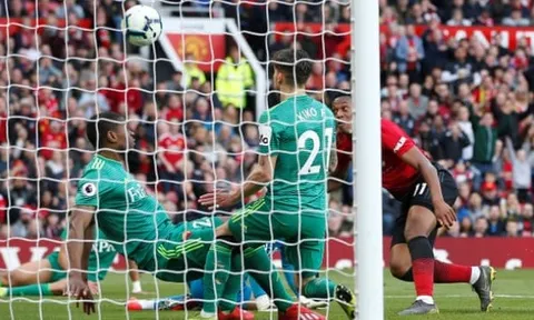'1 bàn thắng kì lạ của Man Utd'