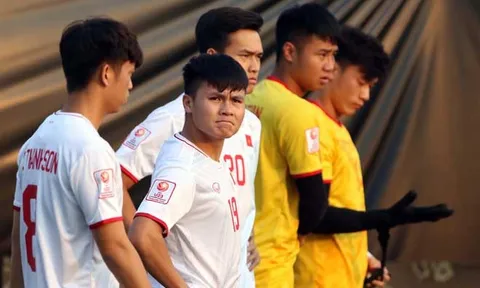 Đội nhà chưa khai hoả, Quang Hải hiến kế cho các chân sút U23 Việt Nam