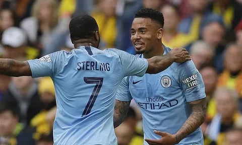 Dàn WAGS Tottenham làm điều "đặc biệt" với các cầu thủ trước CK Champions League