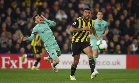 Troy Deeney đã chứng tỏ Arsenal chẳng khác gì Man Utd và Chelsea?
