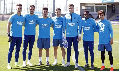 Chấn thương hàng loạt, Barca điều tuyển trẻ lên tập cùng đội một