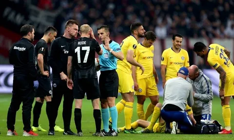 4 điểm nhấn Frankfurt 1-1 Chelsea: "Siêu tiền đạo" Jovic và kỉ lục bất bại của Sarri