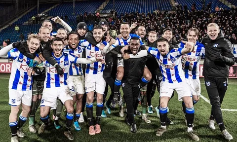 Đoàn Văn Hậu ngồi dự bị, SC Heerenveen đoạt vé dự Tứ kết Cúp Quốc gia