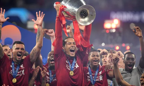 5 cầu thủ chạy nhanh nhất UCL 2018/19: Siêu trung vệ hóa "siêu xe đua"