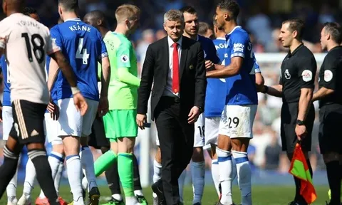 5 cầu thủ Man Utd đang đẩy Solskjaer xuống 'vực sâu'