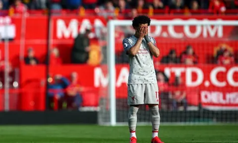 5 cầu thủ tệ nhất vòng 27 Premier League: Vua phá lưới chơi trò 'mất tích'