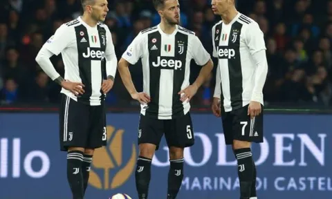 5 điểm nhấn Napoli 1-2 Juventus: Tranh cãi trọng tài, 'giật mình' với khả năng sút phạt của Ronaldo