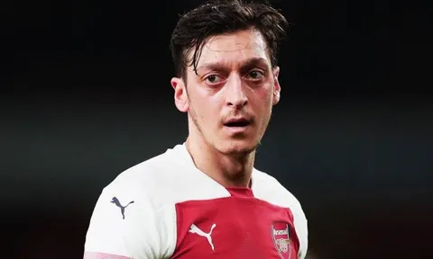 Cả đội hình BATE Borisov chưa bằng 2/3 Ozil nếu nói về điều này
