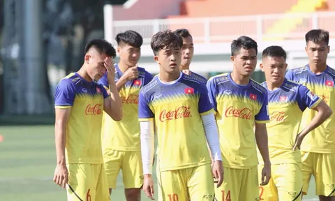 Dân mạng "phát sốt" với độ điển trai của hai tuyển thủ U22 Việt Nam
