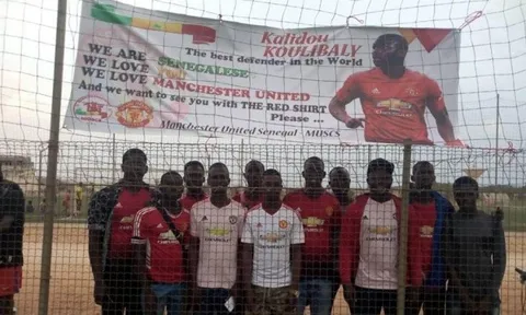Cách Manchester 4 ngàn dặm, người ta đang mong ngóng về một điều kỳ diệu!