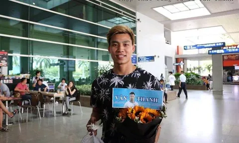 Văn Thanh về nước, sẵn sàng "cứu giá" HAGL